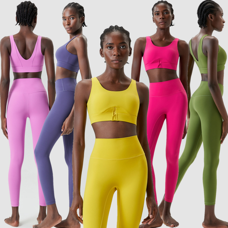 Yoga Fitness Outfit - Dwuczęściowy Zestaw Sportowy z Zamkiem Błyskawicznym