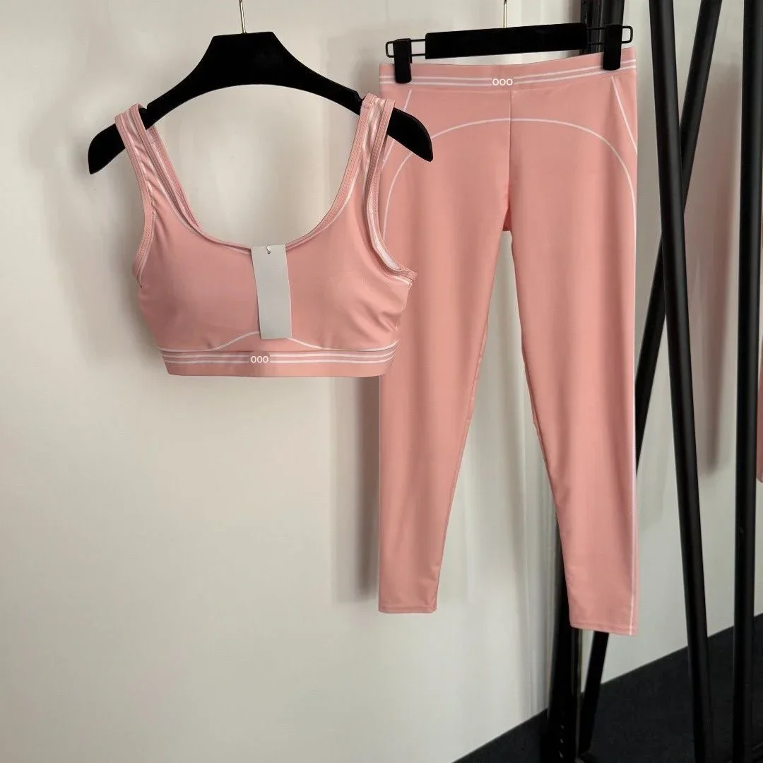Yoga Fitness Outfit - Damski zestaw sportowy: oddychający, elastyczny top