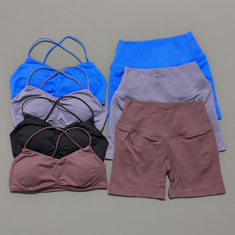 Dwuczęściowy zestaw sportowy V – Yoga Fitness Outfit recenzja i cena